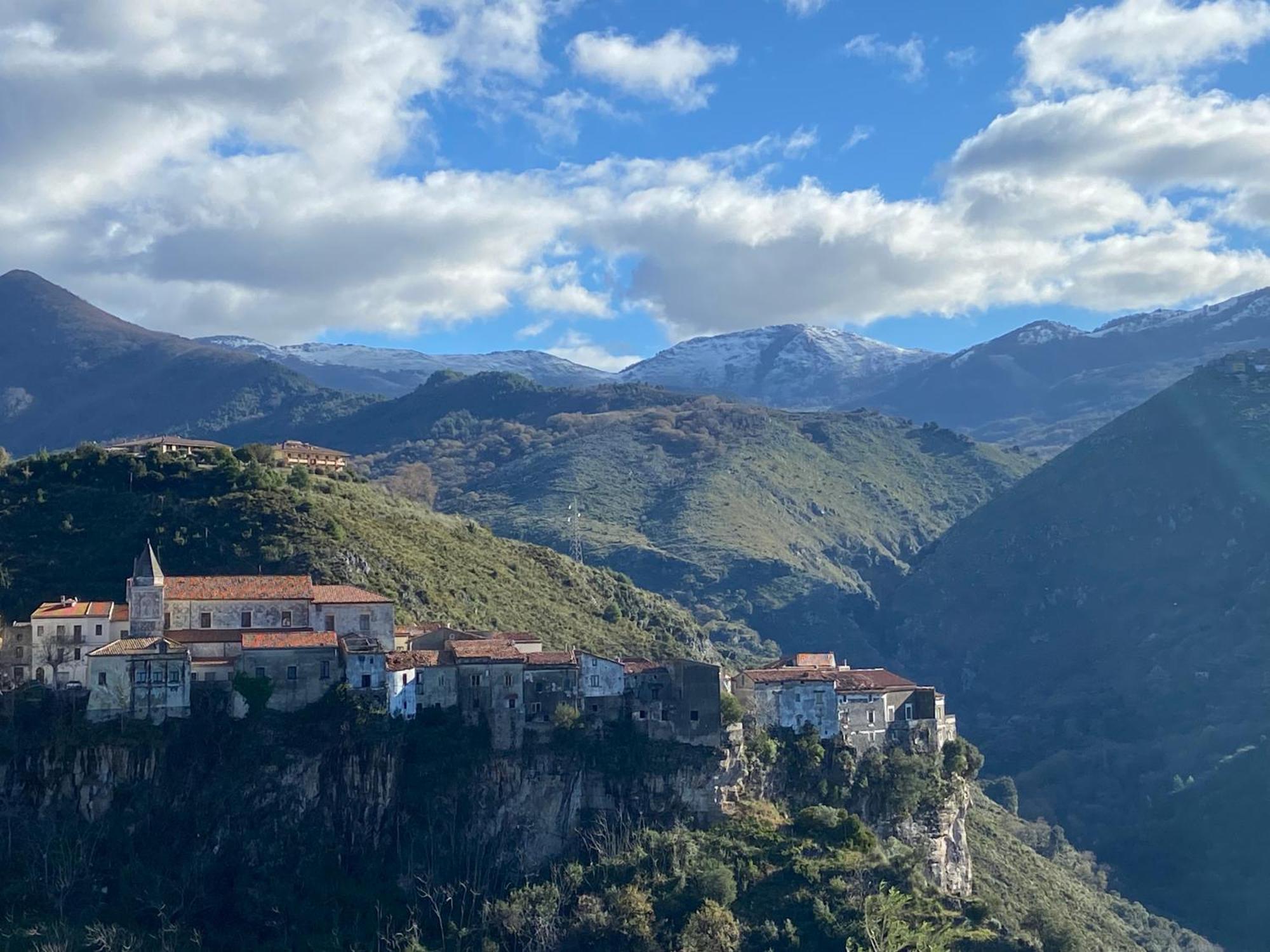 La Terrazza Nel Borgo Ξενοδοχείο Tortora Εξωτερικό φωτογραφία